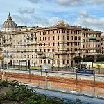 Eleonora House